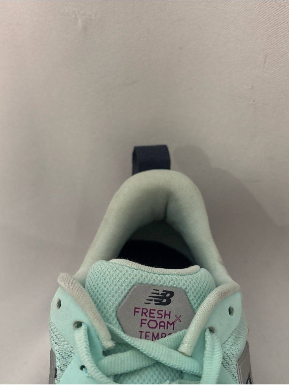 New Balance Women's Running Shoes Mint Green & Purple Accent size 9.5 US - Picture 5 of 7